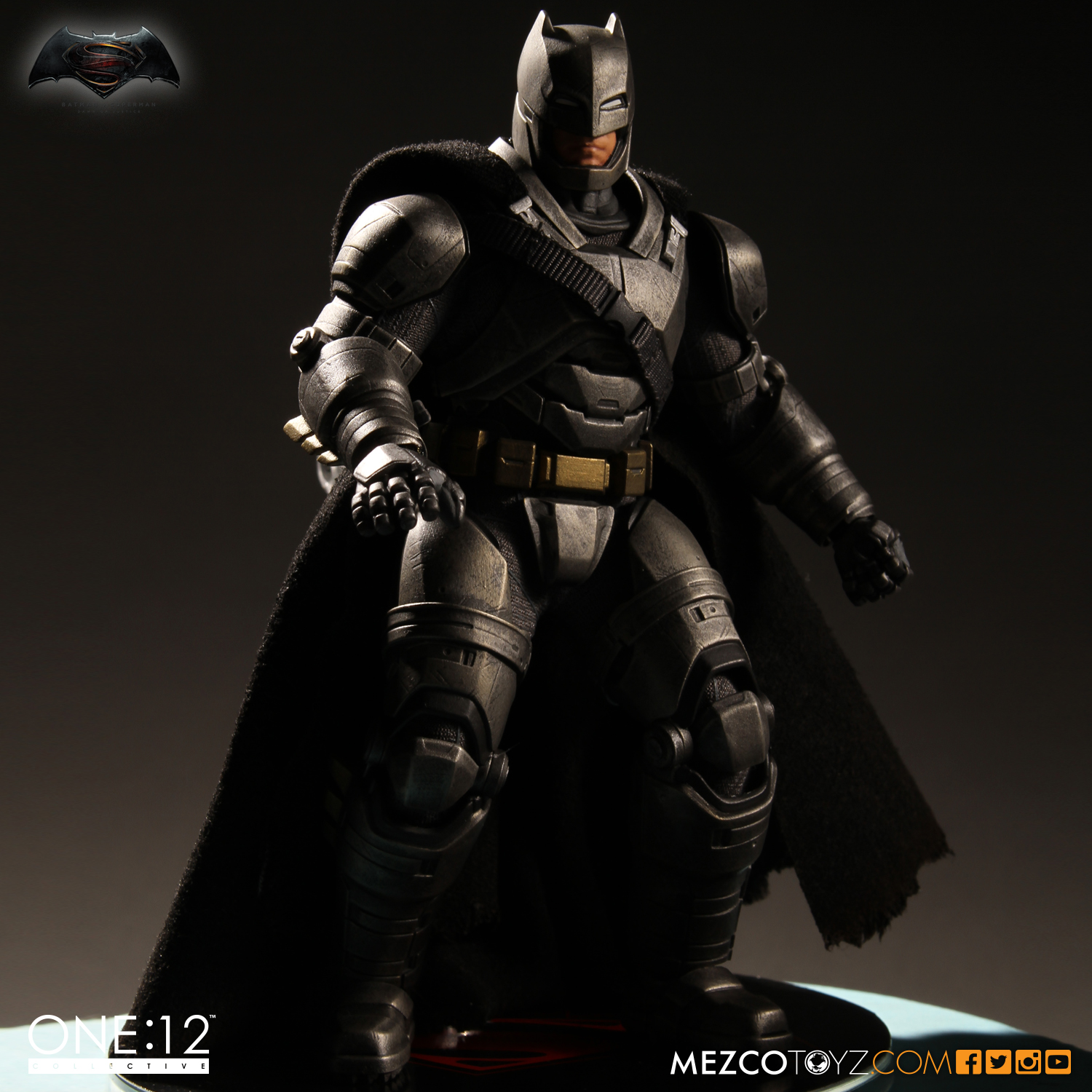 one-12-collective-armored-batman.jpg