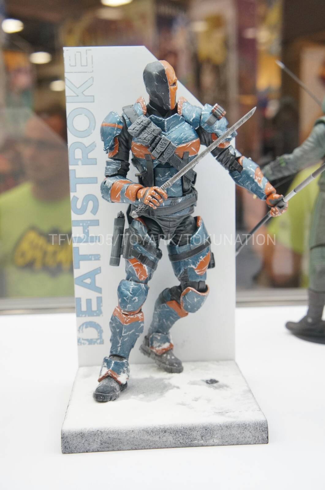 SDCC-2013-DC-Collectibles-Thursday-045.jpg