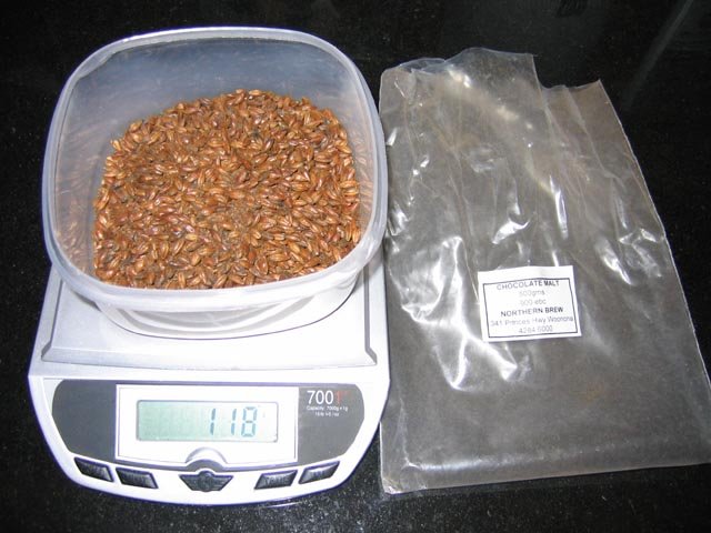 weighinggrainschocolatemalt.jpg