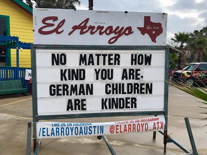 funny-el-arroyo-restaurant-signs-texas-22-592eb0b9cd171__700.jpg