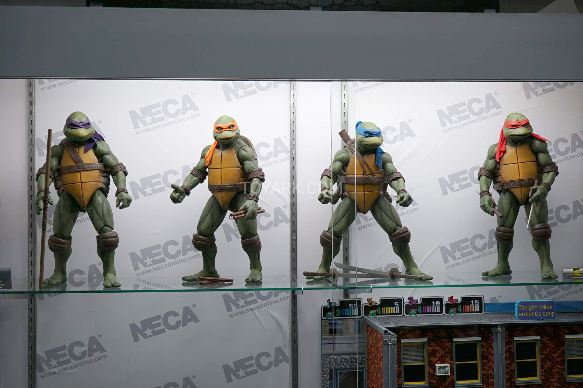 SDCC-2016-NECA-Quarter-Scale-001.jpg