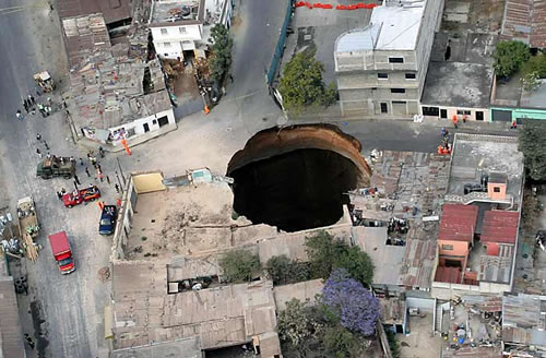 Guatemala-Sinkhole.jpg