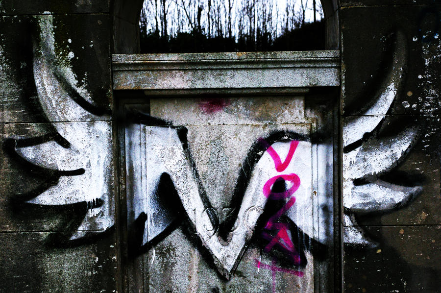 graffiti_cenotaph___by_jacklovesallys-d38xoei.jpg