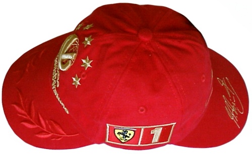 michael_schumacher_ferrari_double_cap_2002.jpg