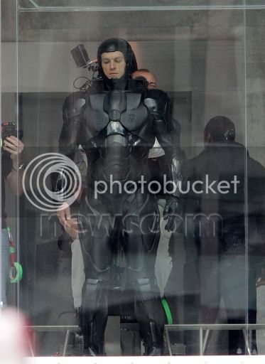 robocop-set-photo-joel-kinnaman.jpg