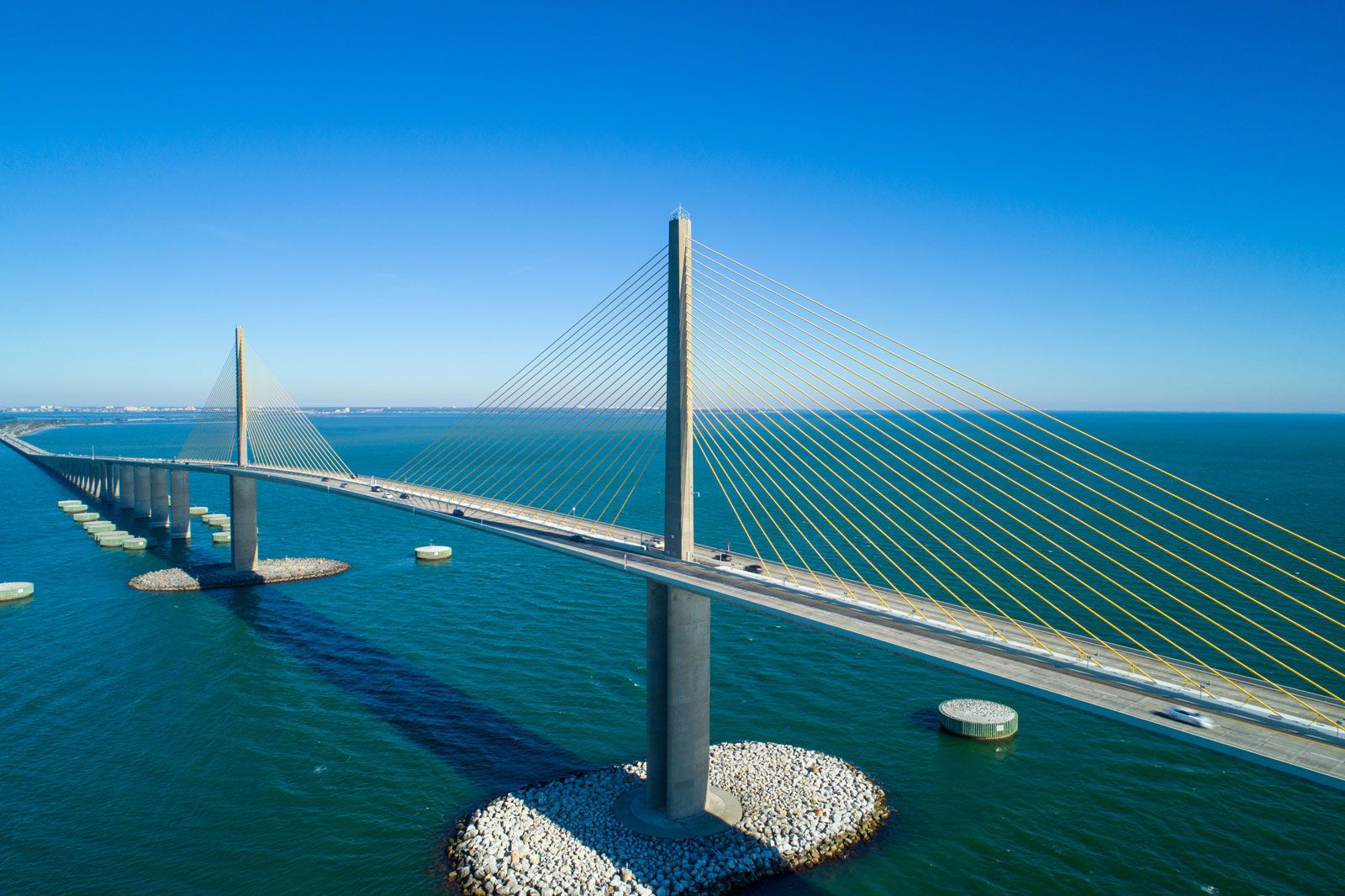 Sunshine-Skyway-Bridge-Tampa-Bay-Florida.jpg
