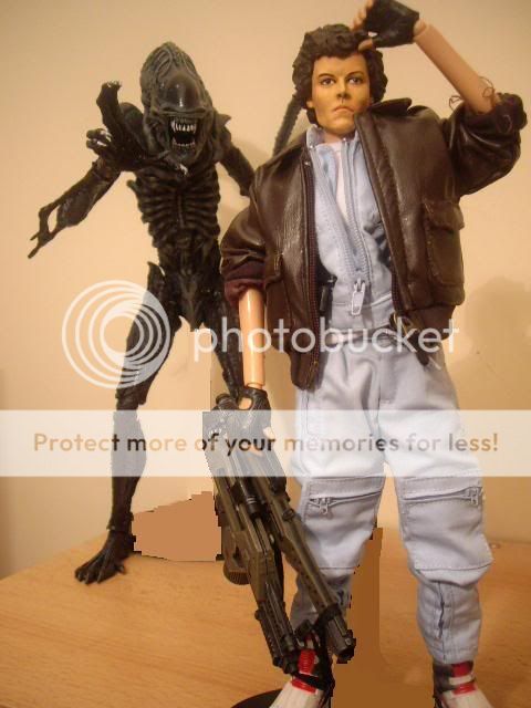 Aliensguests045.jpg