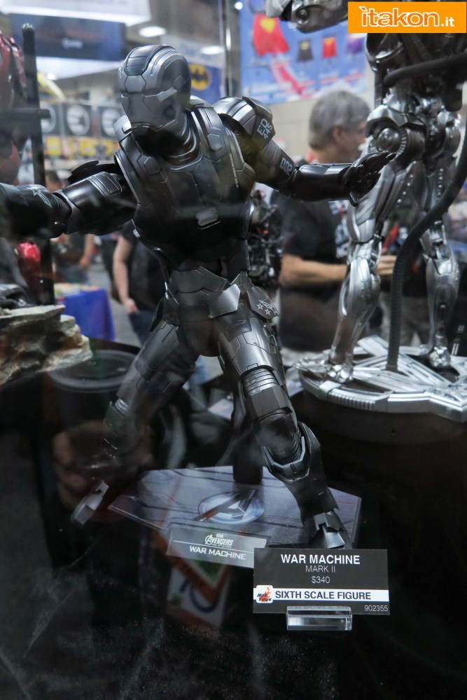 hot-toys-sdcc-2015-158.jpg