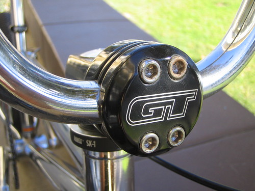 Gt piston stem outlet