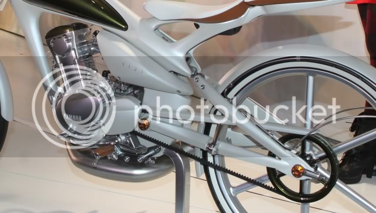 yamaha-motorcycles-tokyo-motor-show-2011-28.jpg