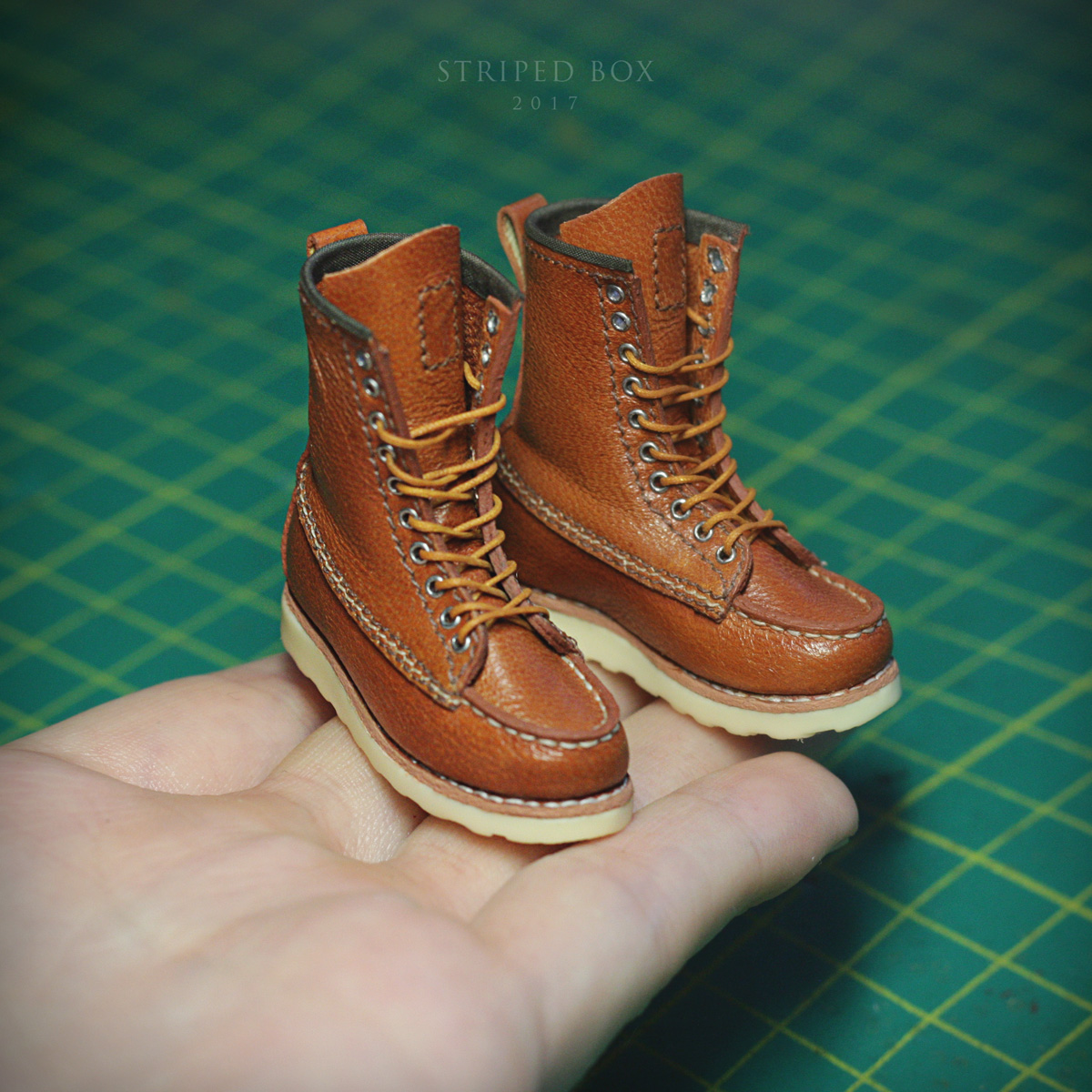 1_6_scale_boots_for_a_doll_by_striped_box-dbue1sj.jpg