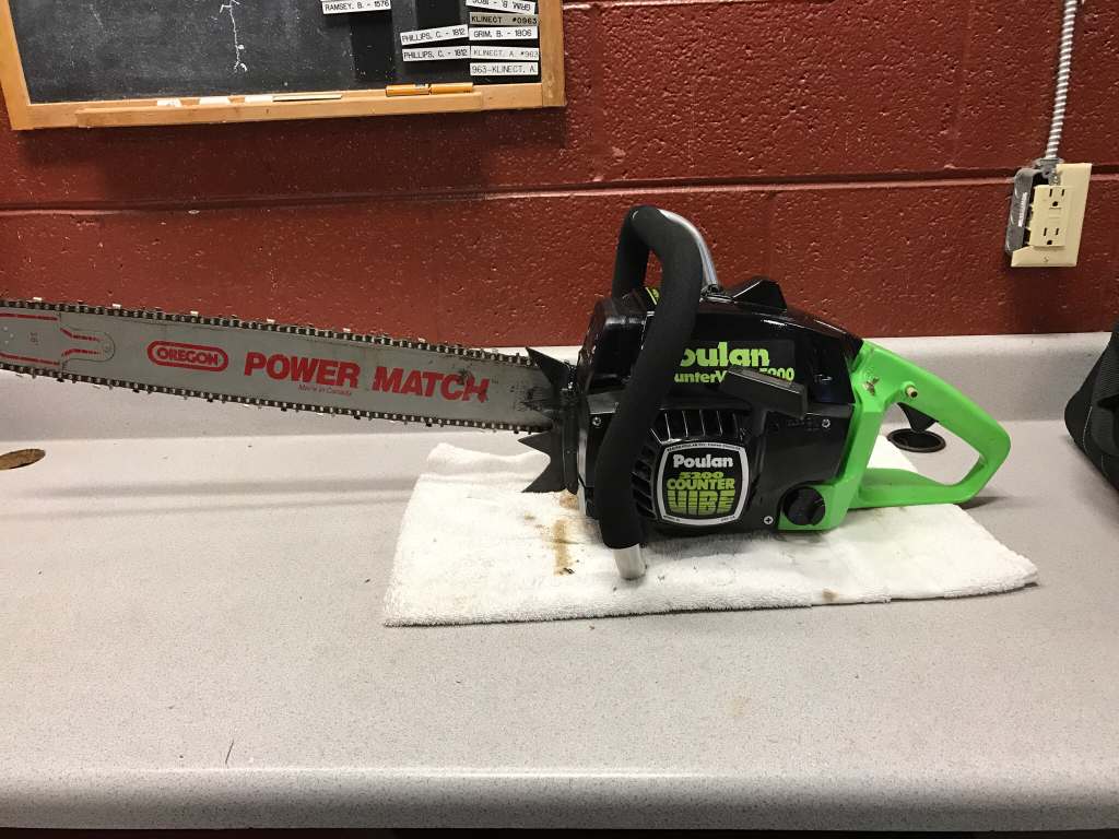 Poulan 8500 deals chainsaw