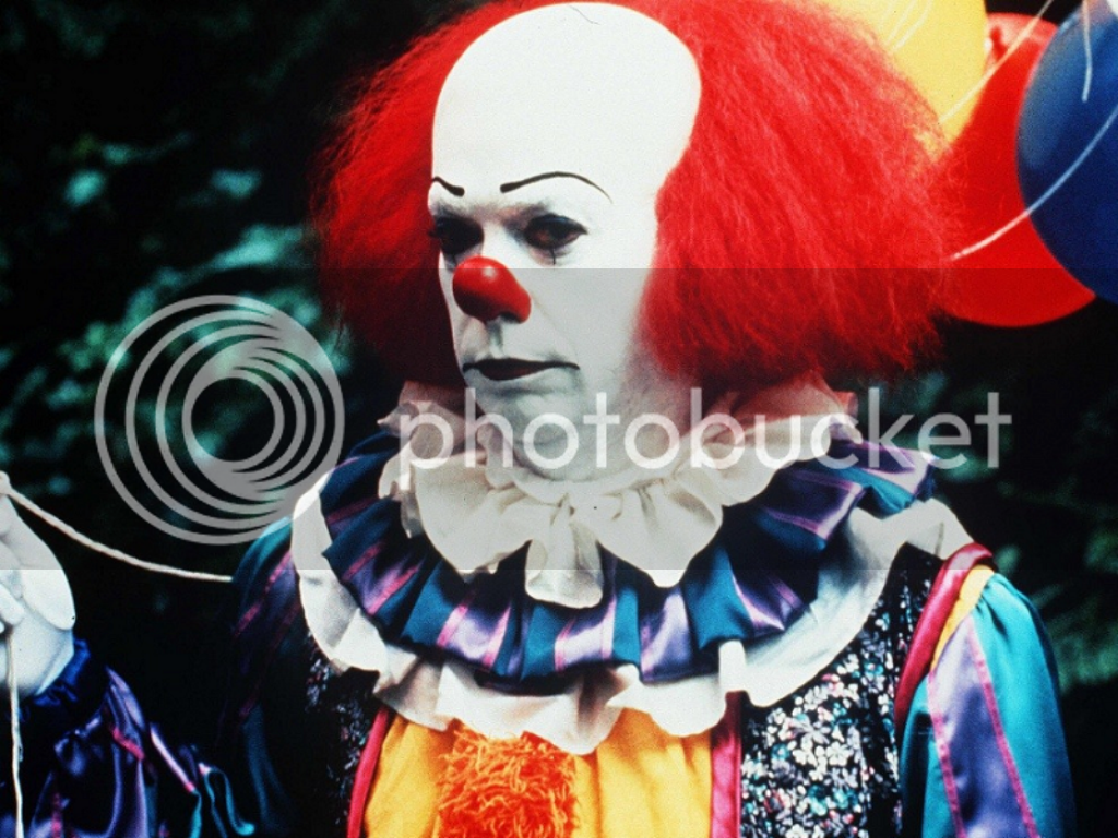 Pennywise-stephen-kings-it-28644575-1024-768_zps50a4d6de.png