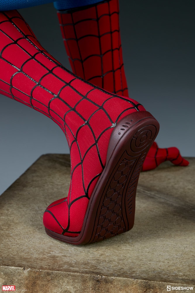 Sideshow-Spider-Man-Legendary-020.jpg