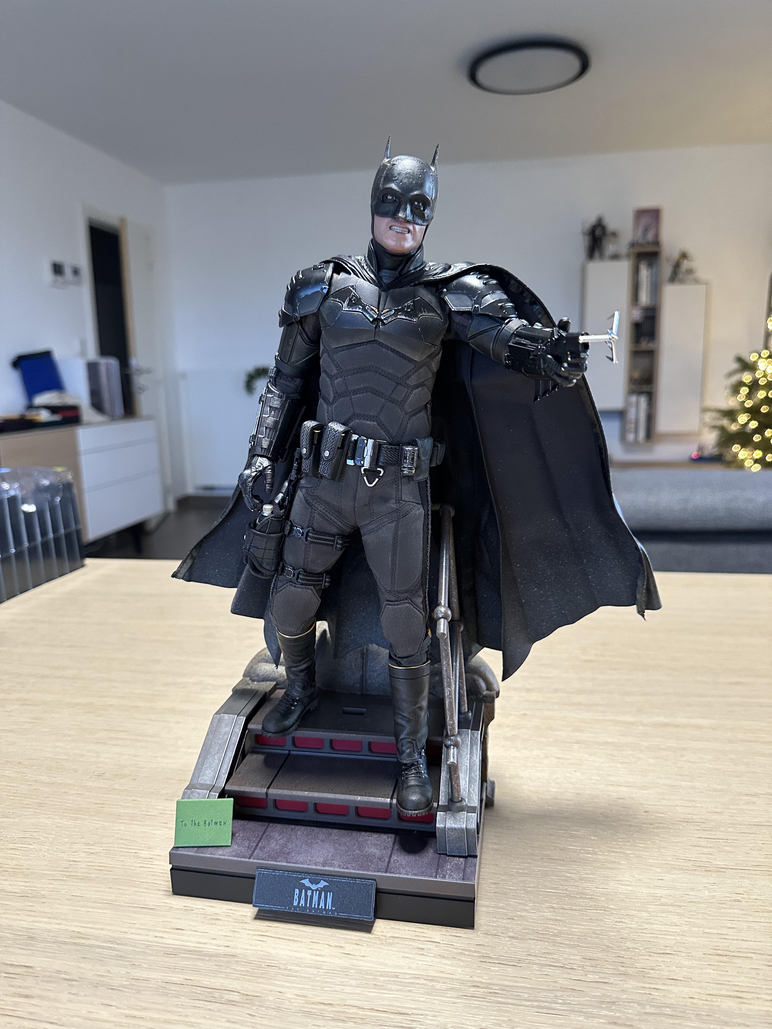 the-batman-is-here-love-this-figure-v0-657xrlvh2o7c1.jpg