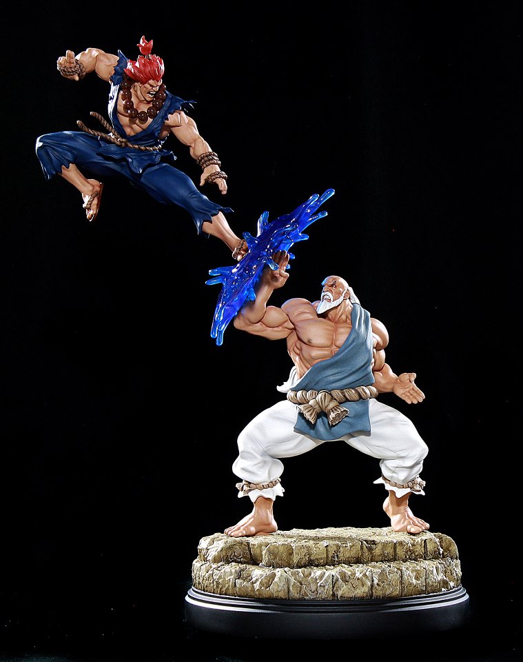 Gouken-vs-Akuma-Street-Fighter-Diorama-001_1361802636.jpg