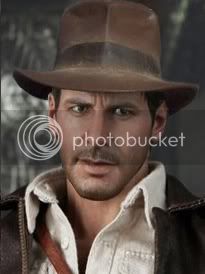 Hot-Toys-Indy-Manip1copy.jpg