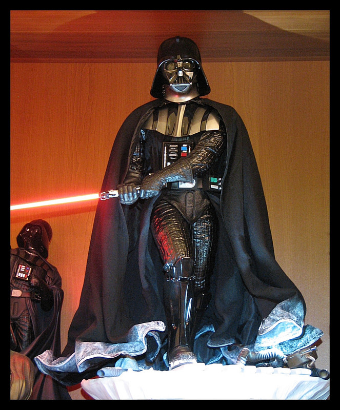 Iron-Studios-Darth-Vader-Legacy-statue-31.jpg