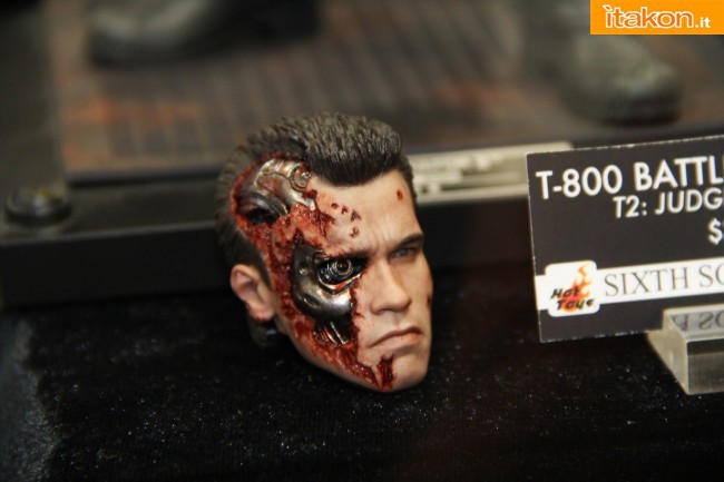 hot-toys-sdcc13-part1-51-650x433.jpg