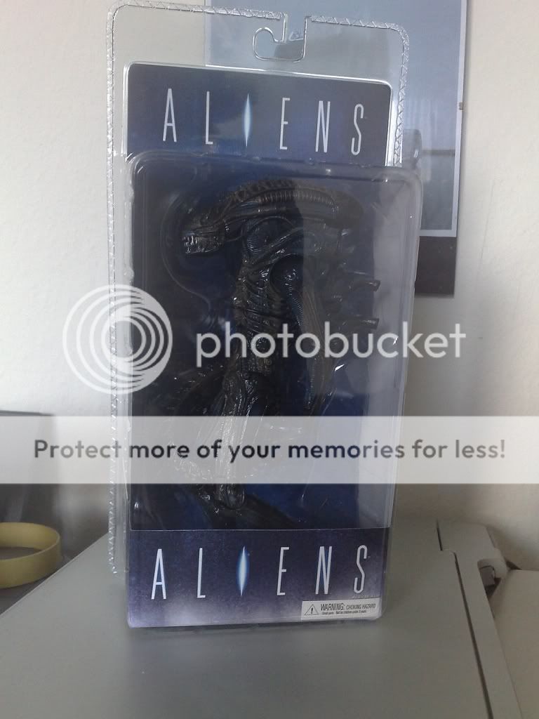 NECA_Aliens_Warrior_01.jpg