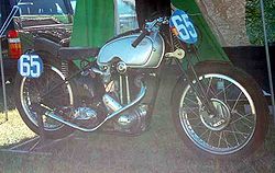 250px-Triumph_Tiger_80_350_cc_Racer_1939.jpg