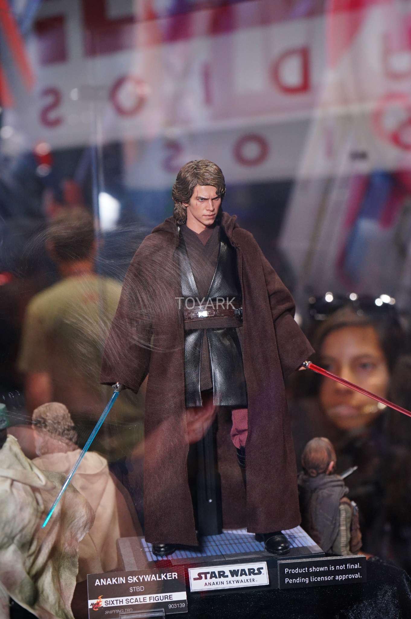 SDCC-2017-Hot-Toys-Star-Wars-021.jpg