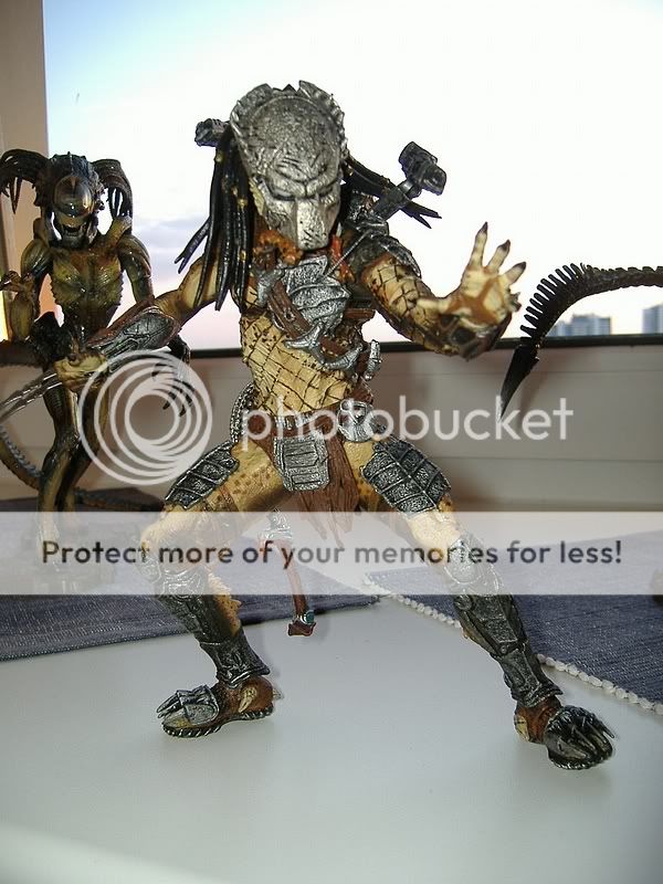 NECA_Predator_Caster_Front.jpg