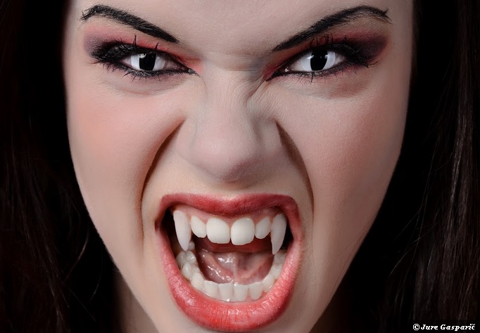 teeth-woman-vampire-girl-halloween.jpg