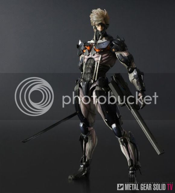 PlayArtsKai_Raiden_Yellow_Figure_MGSTV.jpg