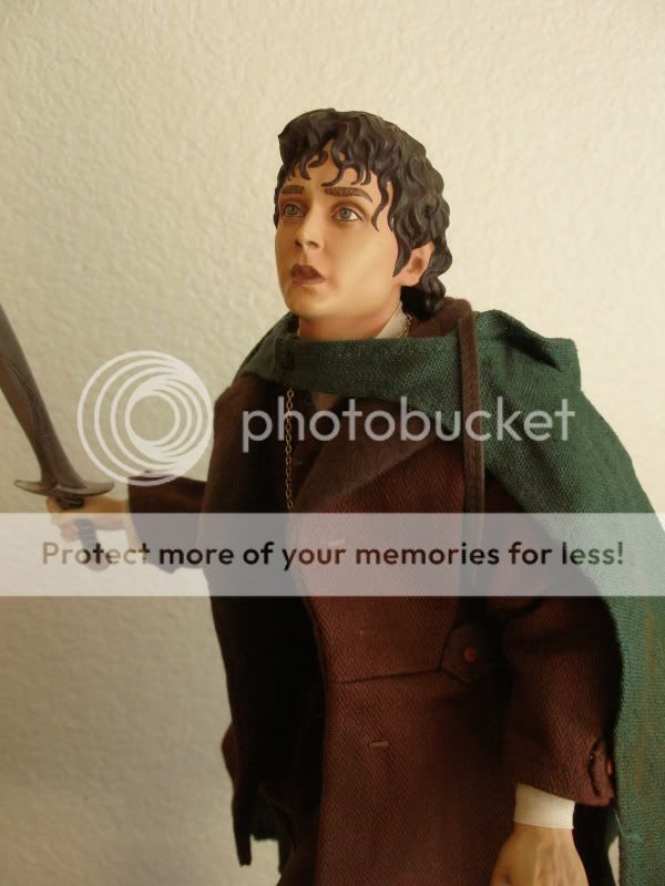 PremiumFormatFrodoBaggins009.jpg