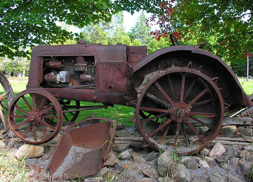 rust-fence-tractor-large.jpg