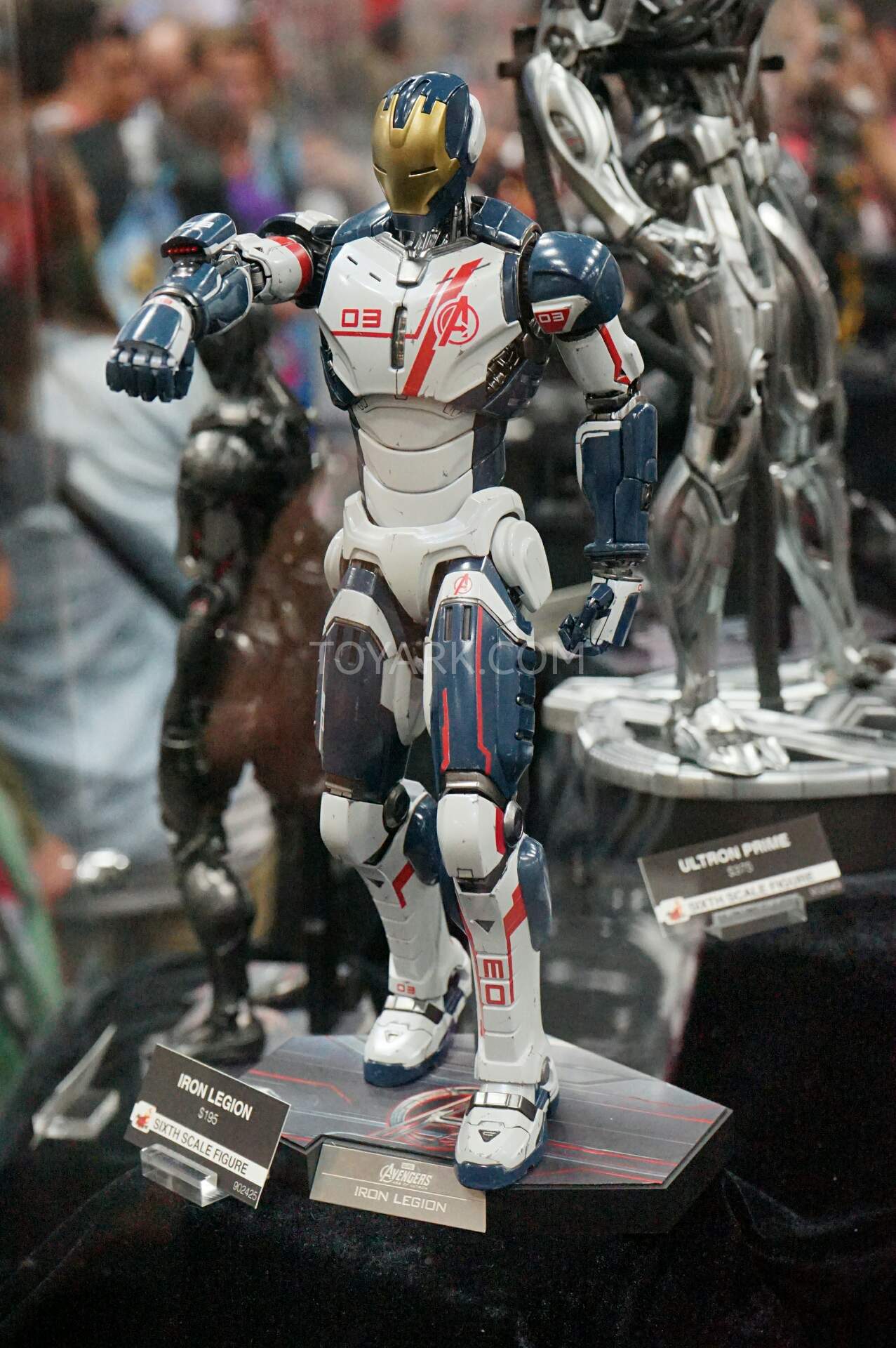 SDCC2015-Hot-Toys-Marvel-014.jpg