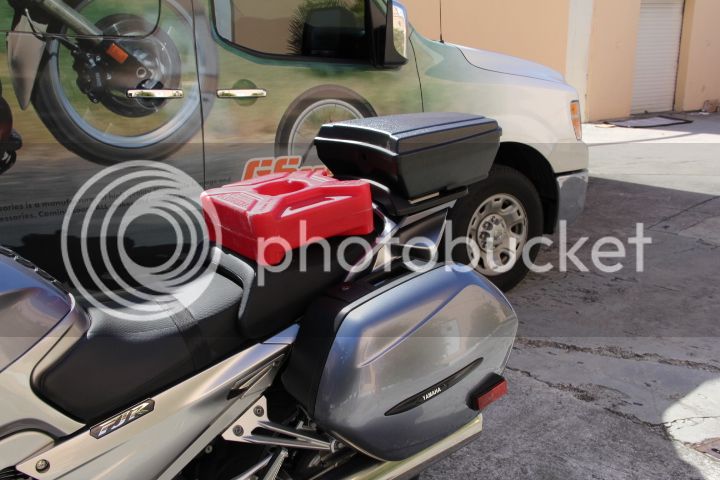 17-FuelPackonRearSeat1.jpg