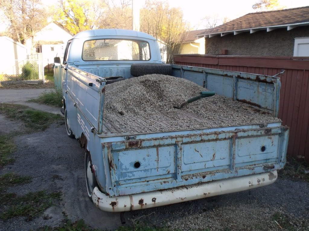 Oct320101971SingleCab004.jpg