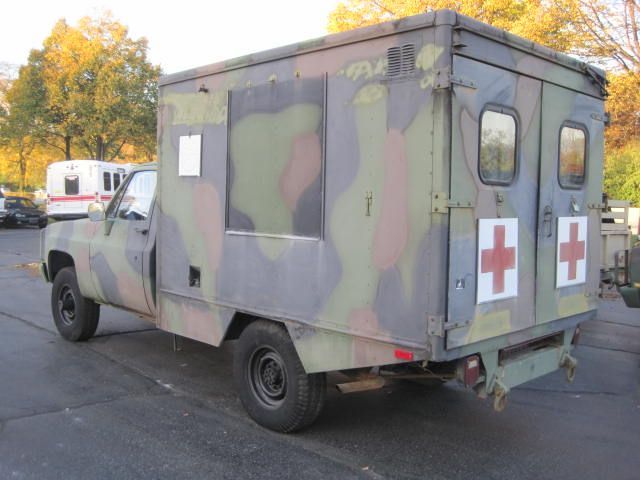 used_1984_chevrolet_d30_ambulance_m1010cucv_1151_6077924_2_640.jpg