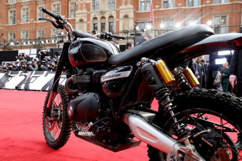 The James Bond Triumph Scrambler 1200 XE that was used in the hit movie, No Time to Die (2022). Media sourced from Motor Biscuit. 