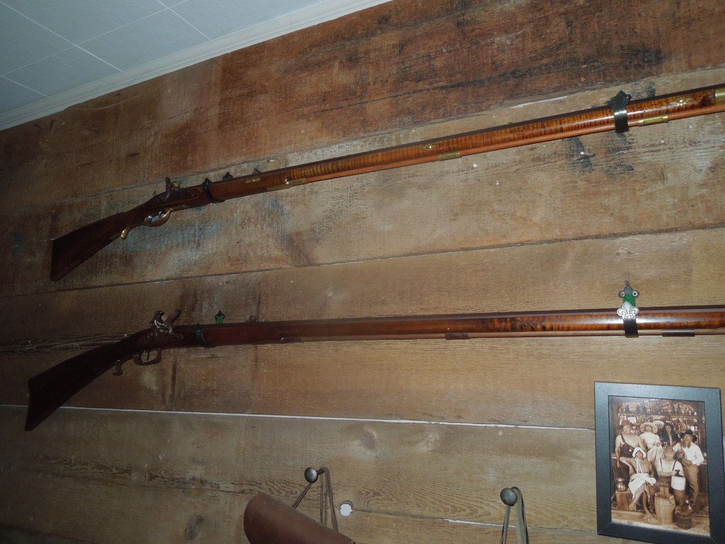 Gun Rack Storage Rifles Shotgun Hooks Wall Mount Hangers For Any Rifles--  Hs