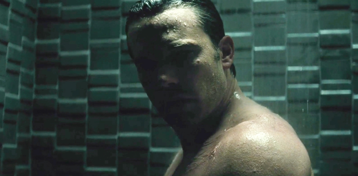 Batman-Superman-Ultimate-Shower-Affleck.jpg