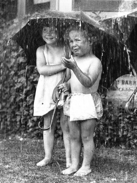 girls-in-umbrella.jpg