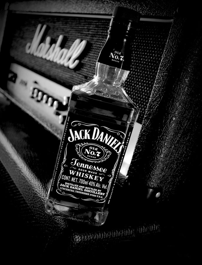 613ab789bfadb5a6c7a2fcdd4e14d87a--gentleman-jack-jack-daniels-whiskey.jpg