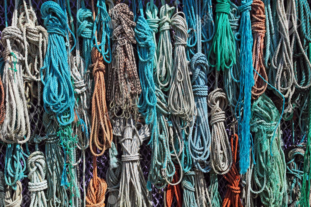 21608816-Lots-of-used-sailor-rope--Stock-Photo.jpg