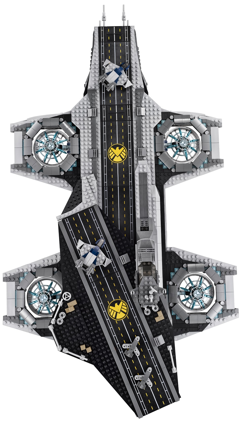 LEGO-Marvel-Super-Heroes-76042-SHEILD-Helicarrier-Top-High-Resolution-Toysnbricks.jpg