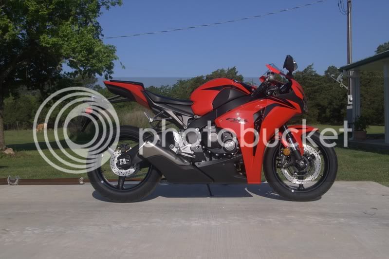 cbr1000rr2.jpg