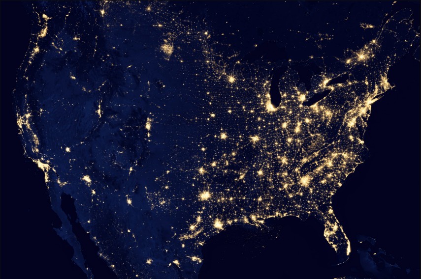 lights across continental United States as seen from space bg