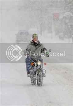 Snowmotorcycle.jpg