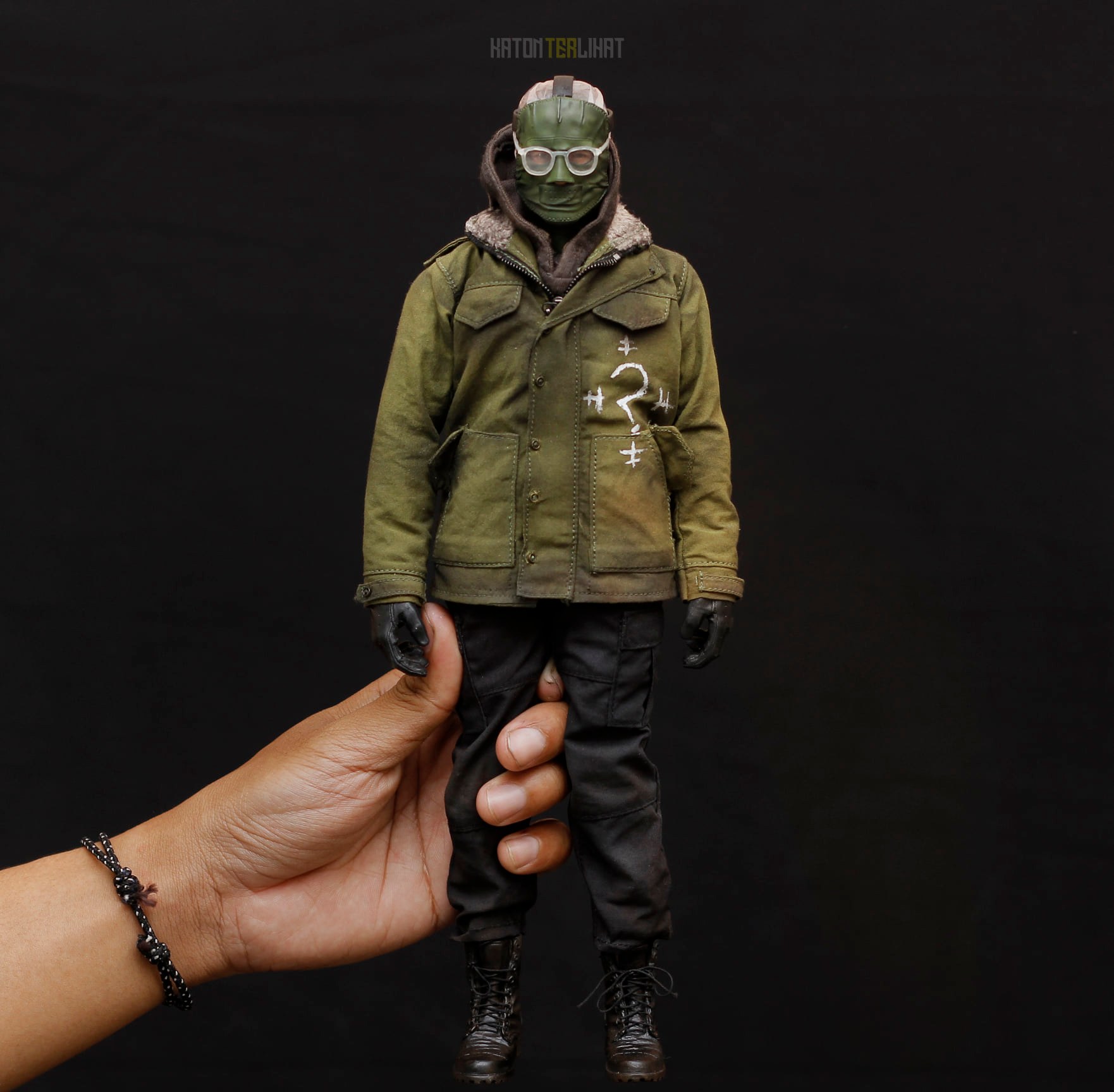 Katon Setiawan Workshop The Batman -Riddler 1:6 Scale Collectible ...