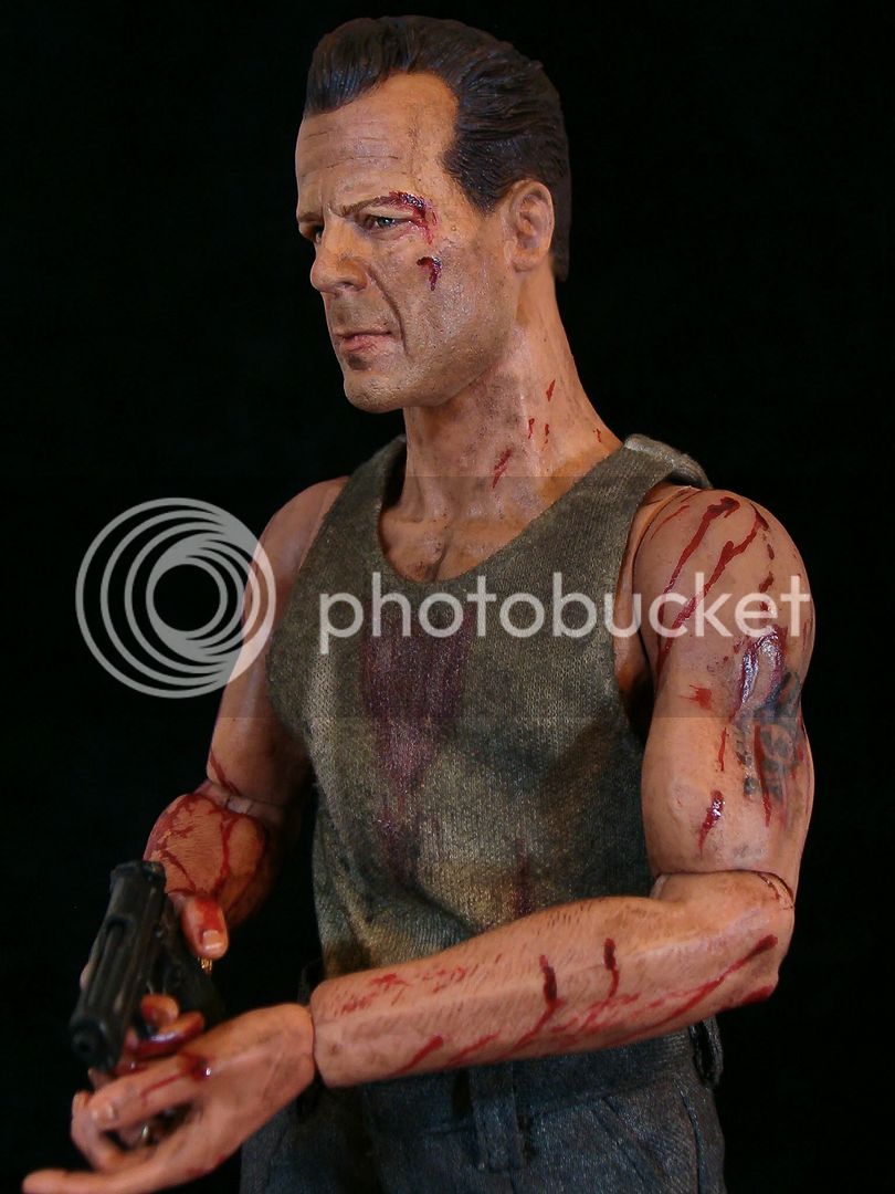 JohnMcClane04b.jpg