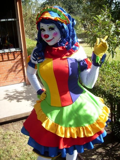 1edbc93c07753be70c10c851a3bfaa77--cute-clown-makeup-halloween-makeup.jpg