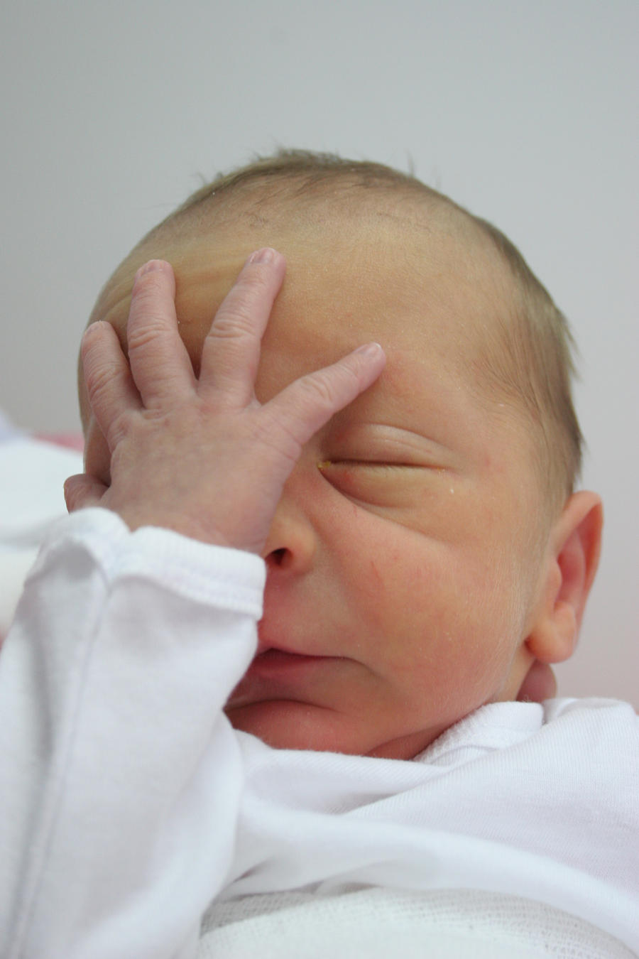 baby_facepalm_by_korinoryu-d2u9d03.jpg