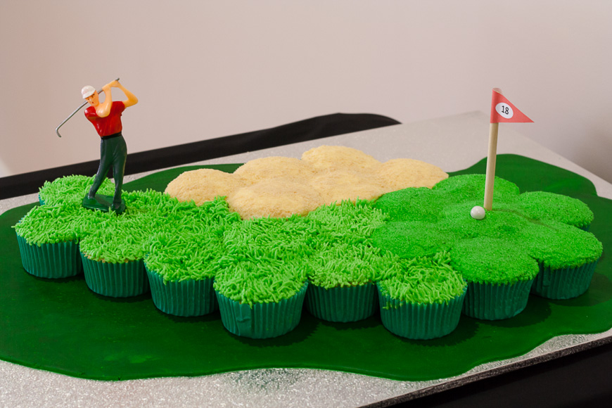 Golf-Course-Cupcake-Cake.jpg